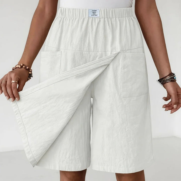 HEATHER | ELASTIC ACTIVE SHORTS WITH POCKETS
